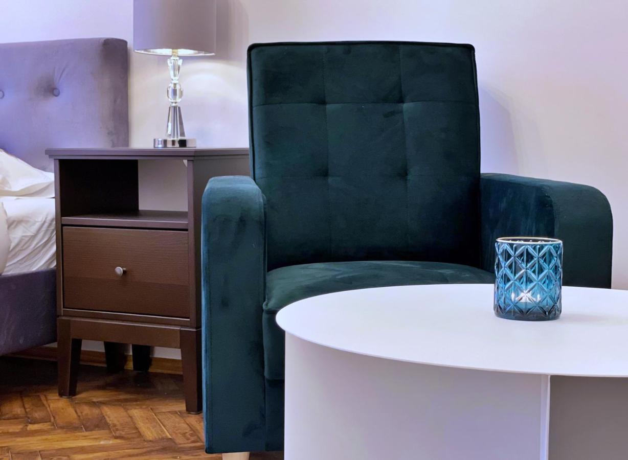Rzeszowska 5 Apt. 3 * Краків